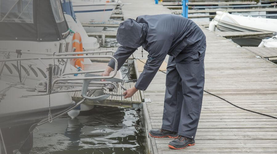 Why choose water damage restoration service for commercial water damage restoration in Oakland